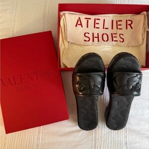 Valentino Garavani Black Sandals